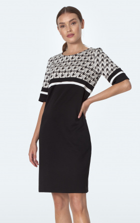 Simple dress with pockets in pepito pattern