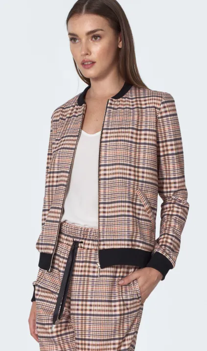 Bomberka w beżową kratę