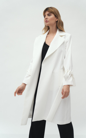 Coat with tied sleeves in ecru colour