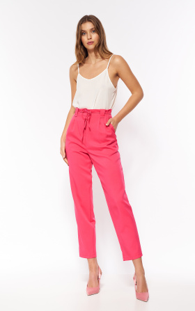 Pink trousers in paperbag type
