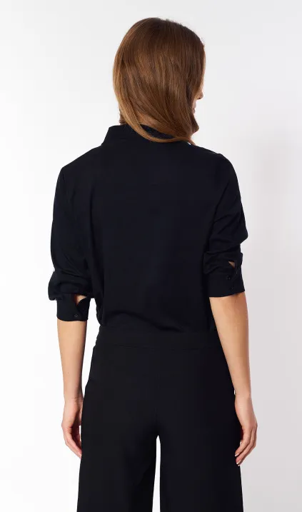 Subtelna bluzka z wiązaniem - czarny/grochy