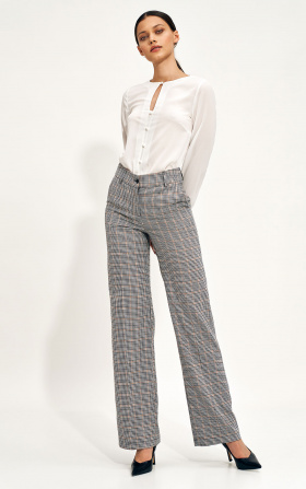 Checkered trousers in wide leg style