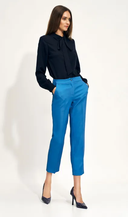 Granatowa bluzka z kokardą 