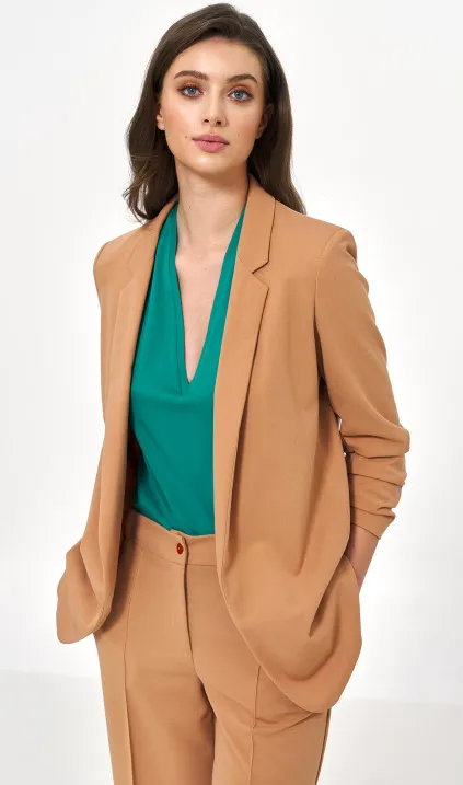 Karmelowa marynarka bez zapięcia 