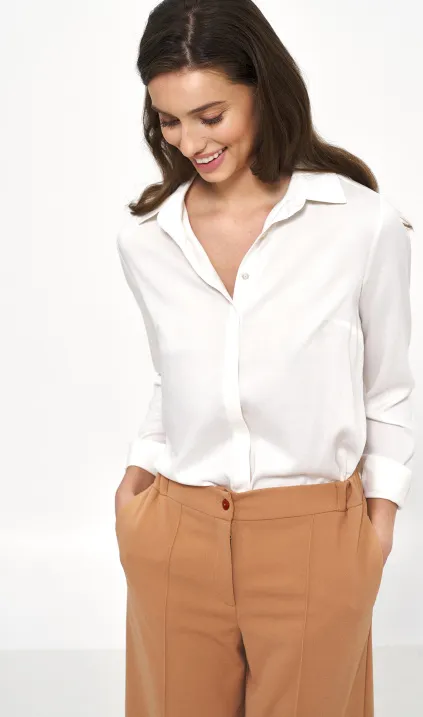 Wiskozowa bluzka ecru z kołnierzykiem 