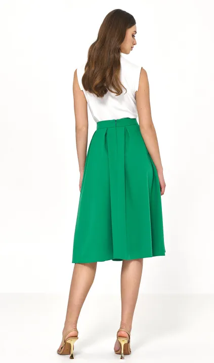 Flared green midi skirt