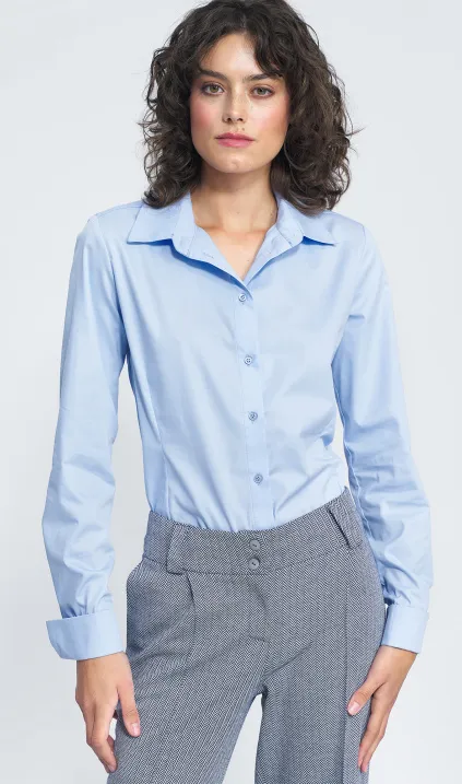Elegancka błękitna koszula