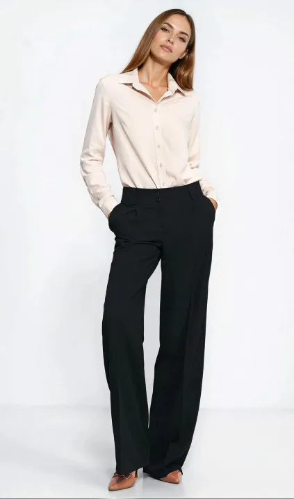 Czarne spodnie typu wide leg