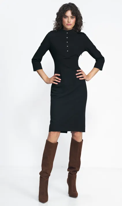 Czarna sukienka z rękawem 3/4