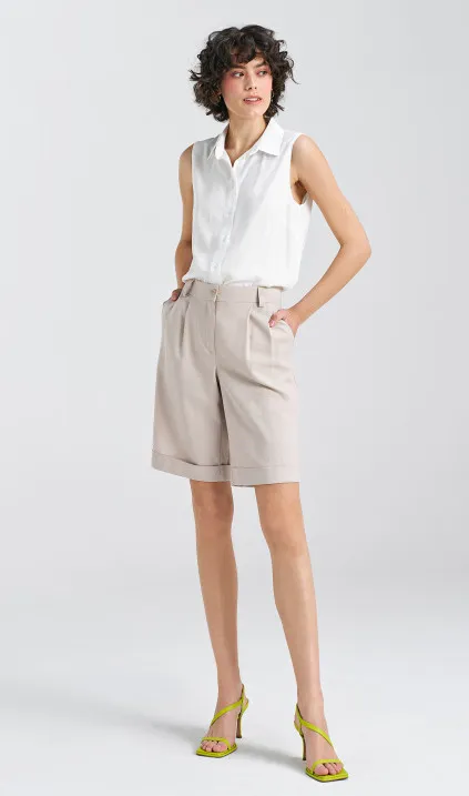 Short, linen shorts- beige