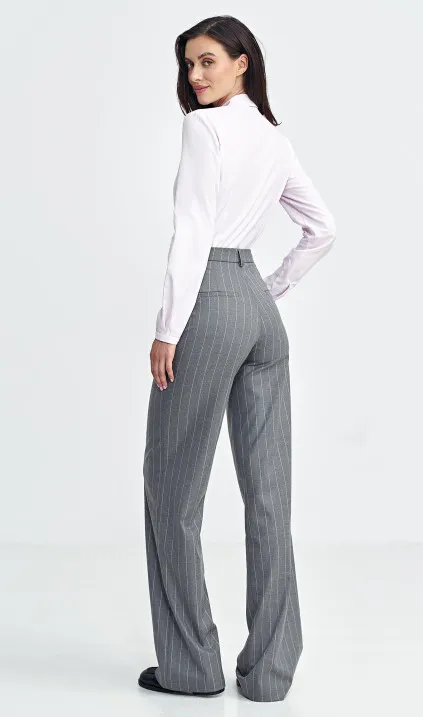 Spodnie bootcut, z krytym guzikiem, prążek - szary