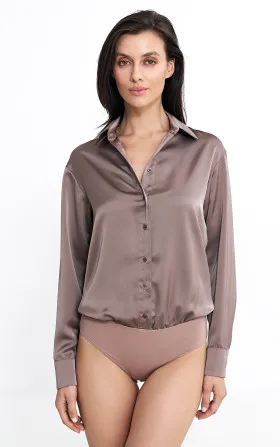 Satynowa koszula body - mocca