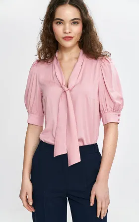 Blouse with a tie-neck - pink