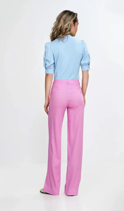 Spodnie bootcut, z rayonu z krytym guzikiem - róż