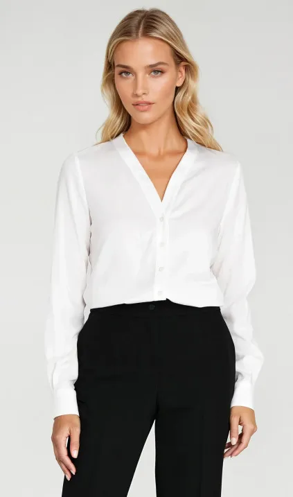 Blouse with V-neck - ecru