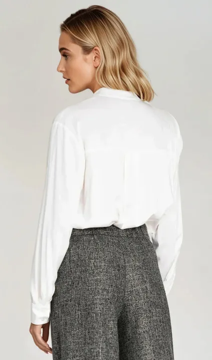 Wiskozowa bluzka polo ze stójką - ecru