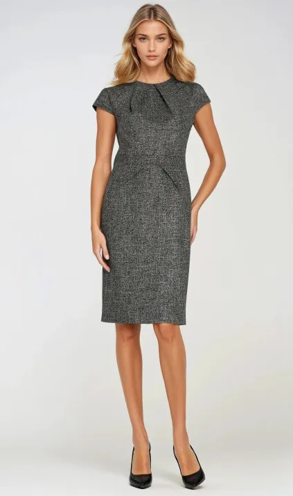 Sukienka z zakładkami na dekolcie - czarny