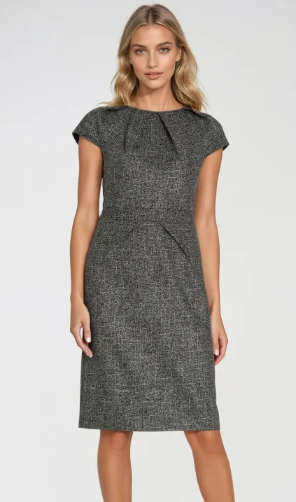 Sukienka z zakładkami na dekolcie - czarny