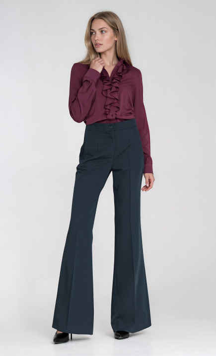 Viscose blouse with ruffle - plum