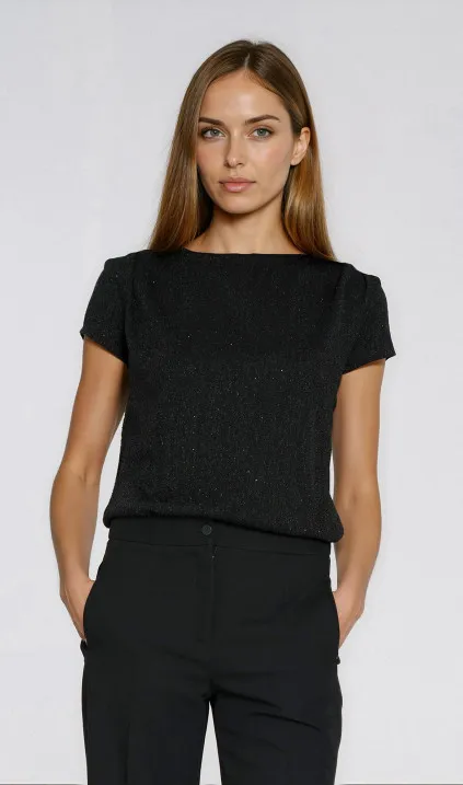 Bluzka z zakładkami na ramionach - czarny