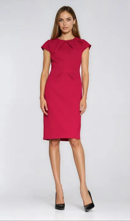 Sukienka z zakładkami na dekolcie - czerwony