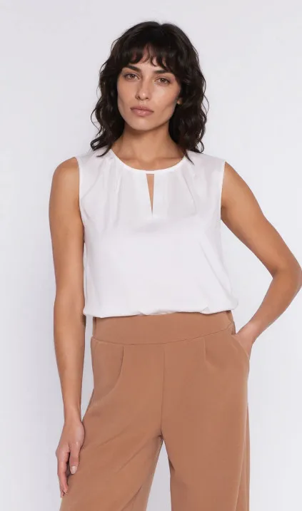 Bluzka z ozdobnym dekoltem - ecru