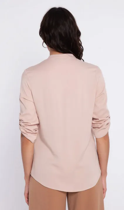 Bluzka z podwijanym rękawem - beż