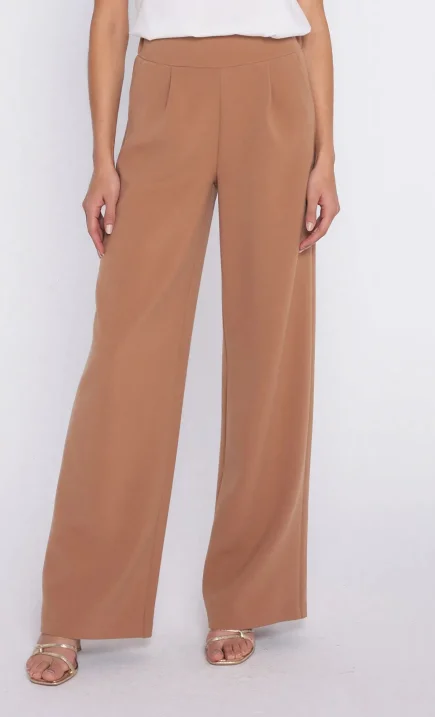 Trousers with wide waistband and pleats - caramel