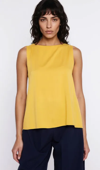 Trapeze-cut, sleeveless blouse - yellow