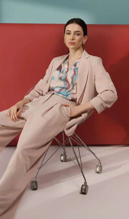 Żakiet z marszczonymi rękawami - beż