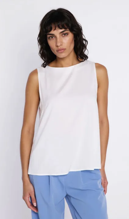 Trapeze-cut, sleeveless blouse - ecru