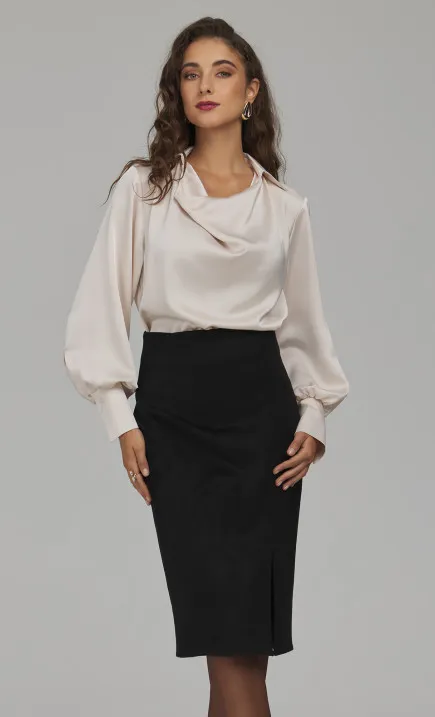 Fitted Skirt with an Asymmetric Slit - black